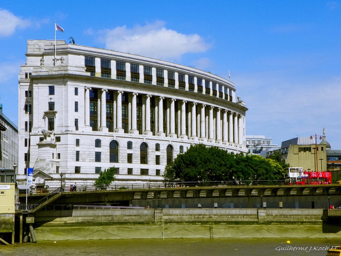 tags: Arquitetura,pr&eacute;dios,urbano

Unilever, Londres, UK