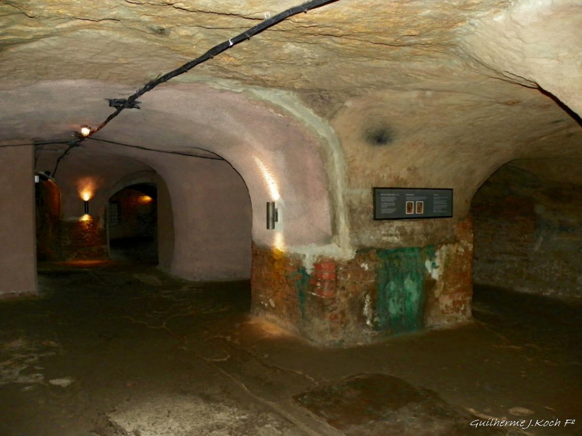 tags: Arquitetura,subterr&acirc;neos,Hist&oacute;tia

Subter&acirc;neos hist&oacute;ricos de N&uuml;rnberg, Alemanha