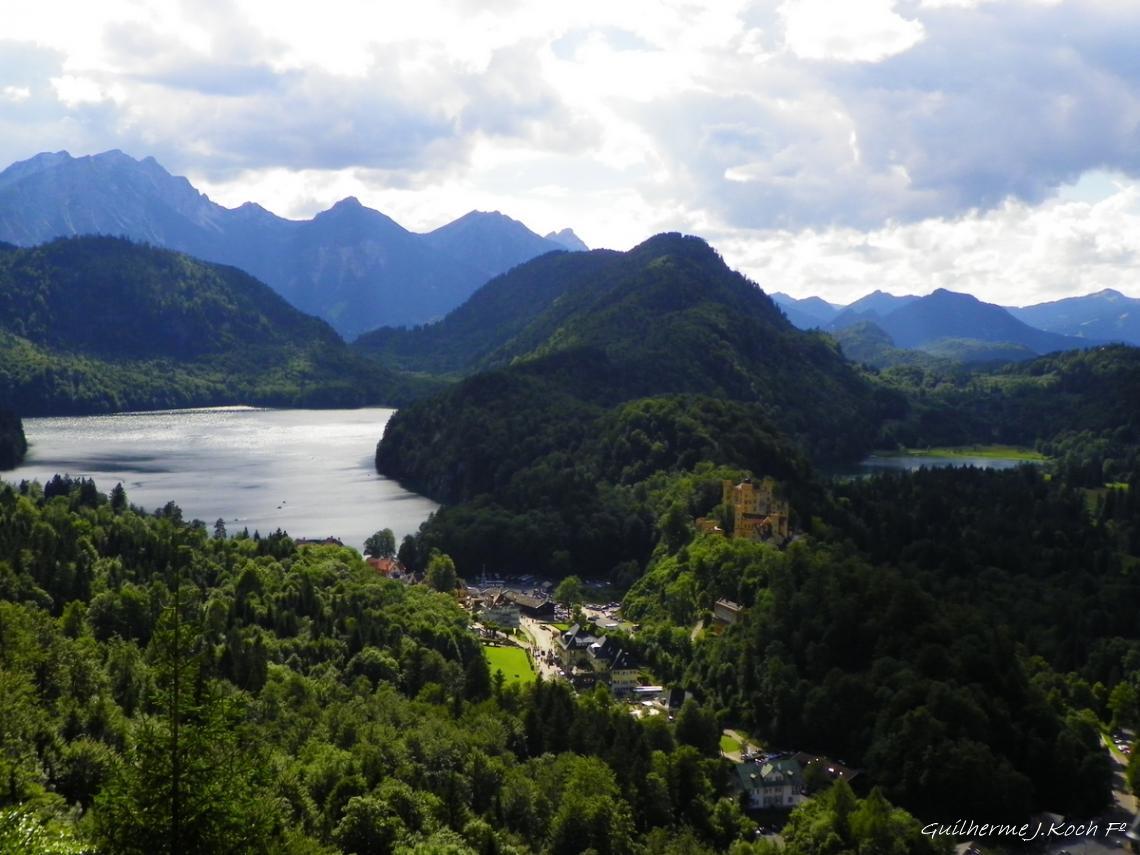 tags: 

Vista do Castelo de Neuschwanstein, Schwangau, Alemanha