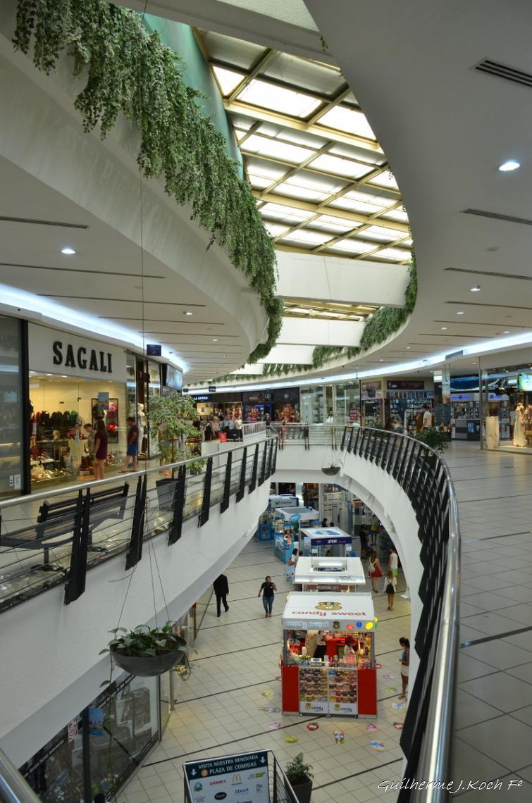 tags: Arquitetura,shopping

Shopping Punta Del Este, Uruguai