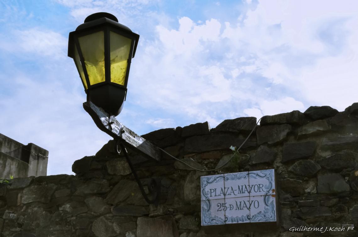 tags: Arquitetura,luminaria,azul

Colonia Del Sacramento, Uruguai 