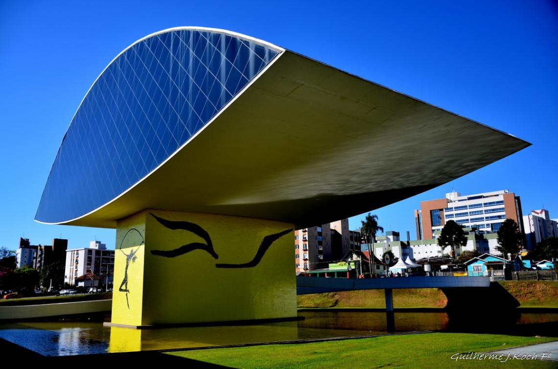 tags: Arquitetura,Moderno,Museu,amarelo

Museu Oscar Niemeyer, Curitiba, PR, Brasil