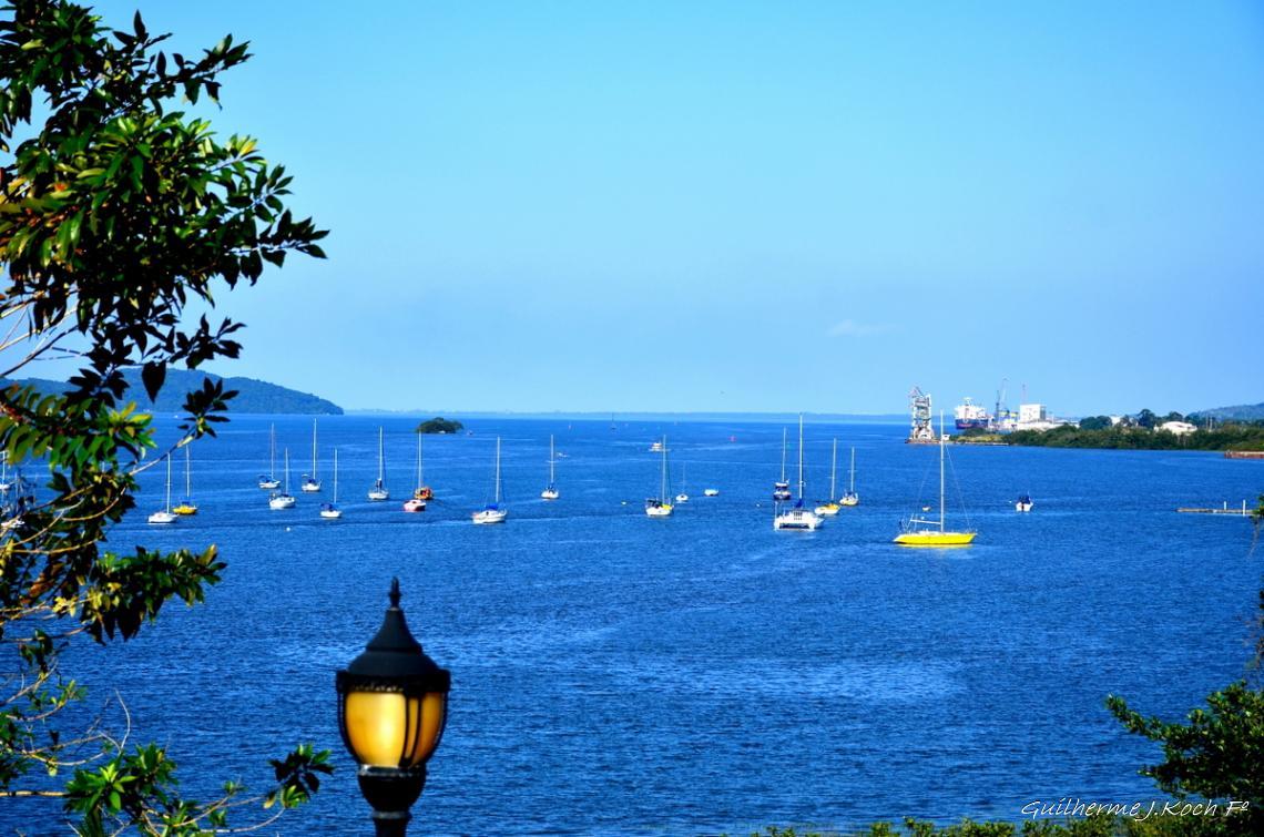 tags: Paisagem,mar,azul

Antoninha, PR, Brasil