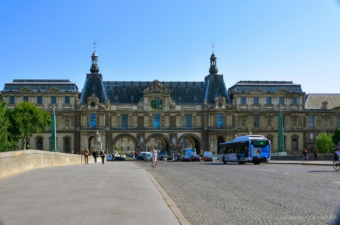 tags: 

Pont du Carrousel, Paris
