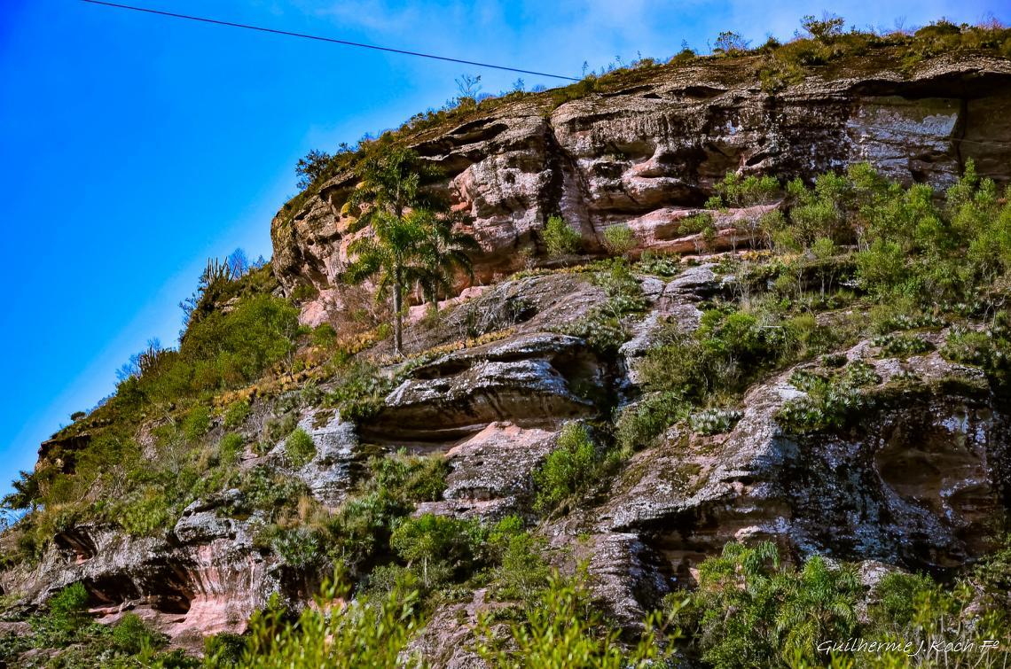 tags: natureza,paisagem,mata,morros,Geomonumentos

Geomonumentos de Ca&ccedil;apava do Sul - RS - Brasil